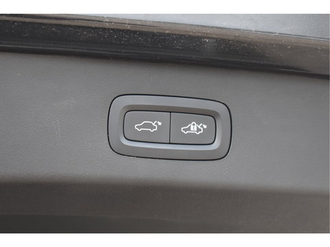 Lynk & Co 01 1.5 PLUG IN HYBRID 261 pk | NL-Auto | 360 gr.camera | Keyless | Pano.dak | Carplay | DAB | Sfeerverl. | LED/Xenon | NAP