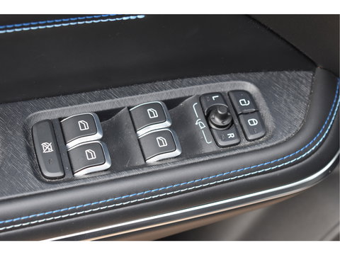 Lynk & Co 01 1.5 PLUG IN HYBRID 261 pk | NL-Auto | 360 gr.camera | Keyless | Pano.dak | Carplay | DAB | Sfeerverl. | LED/Xenon | NAP