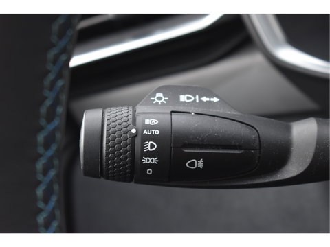 Lynk & Co 01 1.5 PLUG IN HYBRID 261 pk | NL-Auto | 360 gr.camera | Keyless | Pano.dak | Carplay | DAB | Sfeerverl. | LED/Xenon | NAP