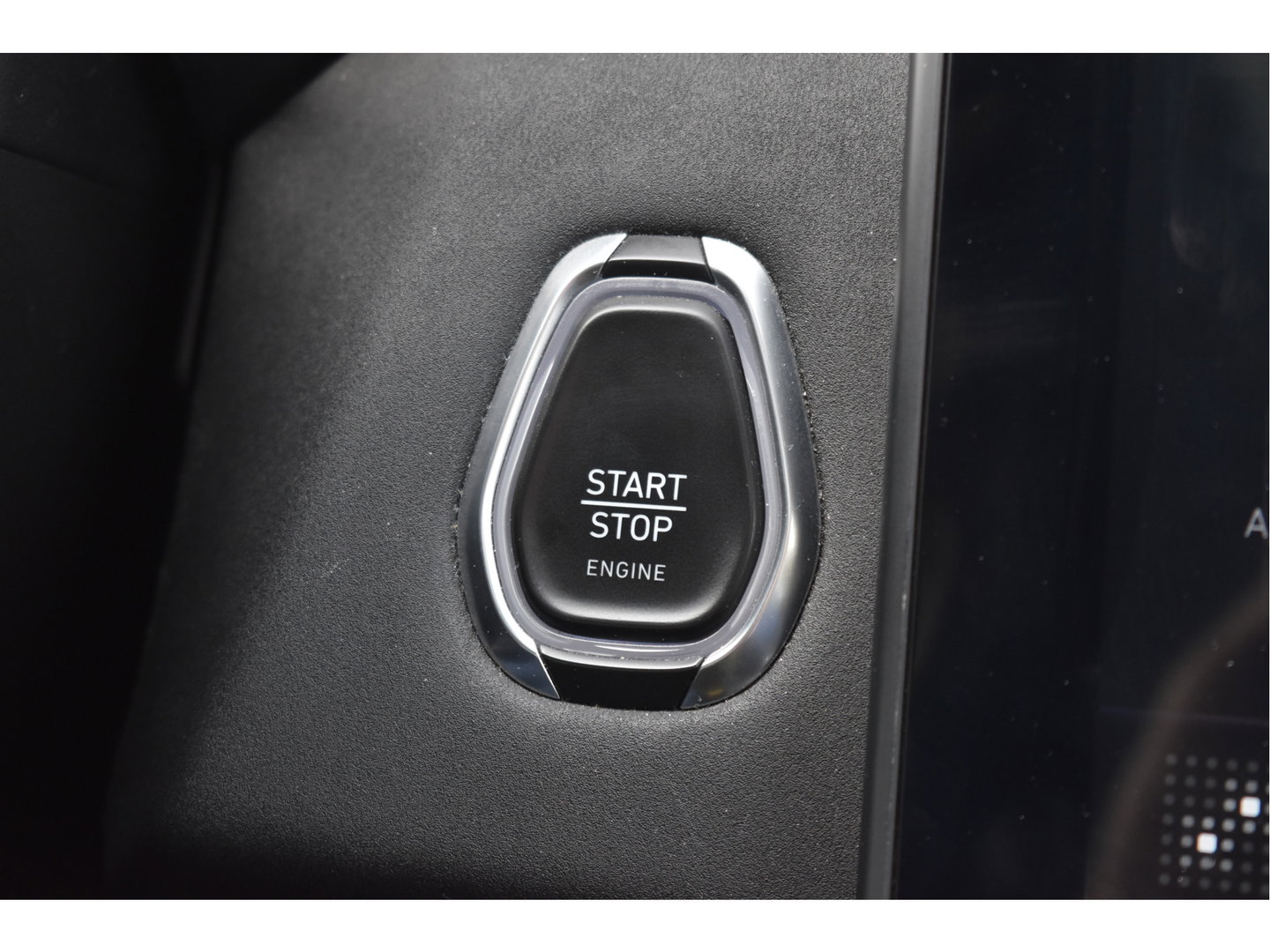 Lynk & Co 01 1.5 PLUG IN HYBRID 261 pk | NL-Auto | 360 gr.camera | Keyless | Pano.dak | Carplay | DAB | Sfeerverl. | LED/Xenon | NAP