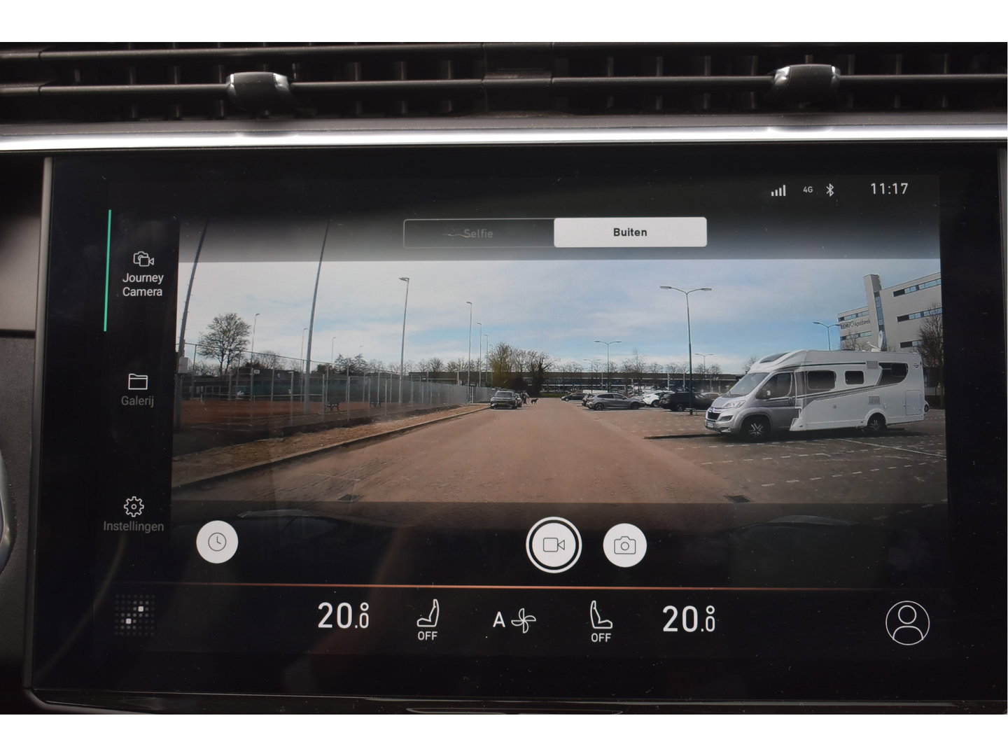 Lynk & Co 01 1.5 PLUG IN HYBRID 261 pk | NL-Auto | 360 gr.camera | Keyless | Pano.dak | Carplay | DAB | Sfeerverl. | LED/Xenon | NAP