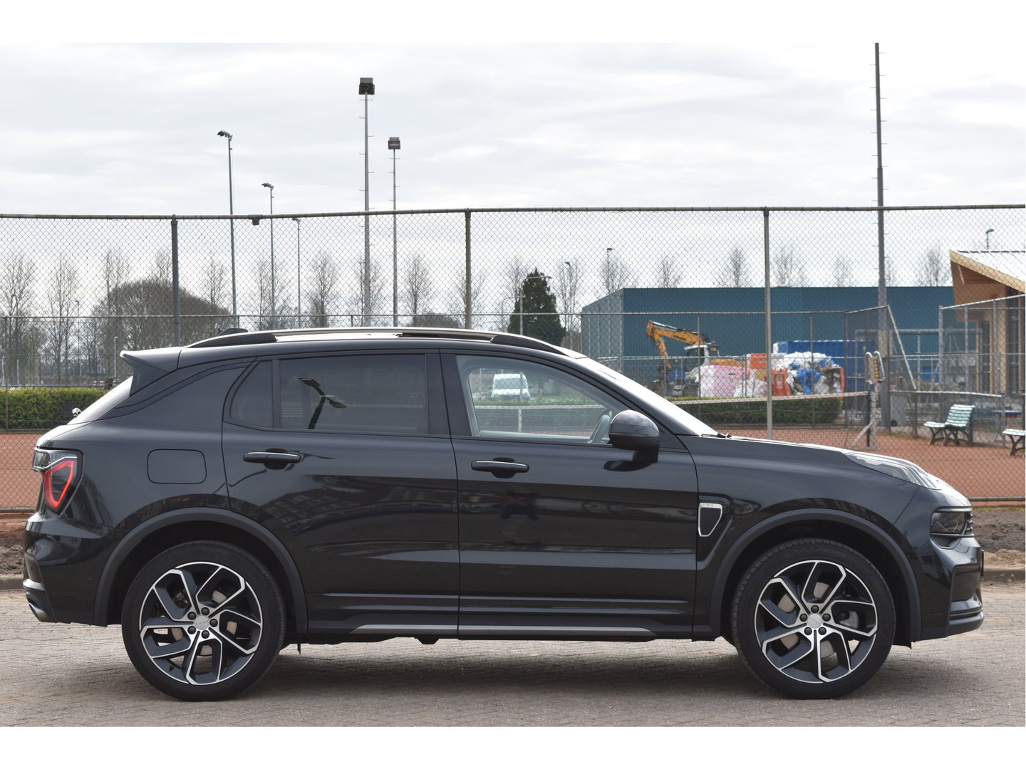 Lynk & Co 01 1.5 PLUG IN HYBRID 261 pk | NL-Auto | 360 gr.camera | Keyless | Pano.dak | Carplay | DAB | Sfeerverl. | LED/Xenon | NAP