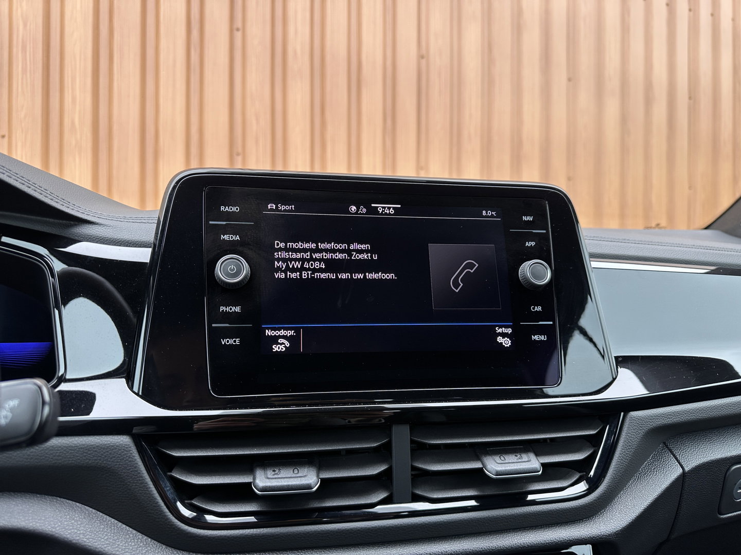 Volkswagen T-Roc Cabrio 1.5 TSI R-Line | Apple Carplay | Android Auto | Stuurverwarming | Stoelverwarming | Camera | Adaptieve Cruise Control | Lane Assist | Dodehoeksensor | DAB |