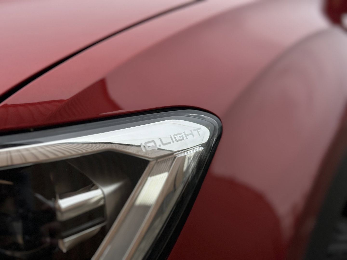 Volkswagen T-Roc Cabrio 1.5 TSI R-Line | Apple Carplay | Android Auto | Stuurverwarming | Stoelverwarming | Camera | Adaptieve Cruise Control | Lane Assist | Dodehoeksensor | DAB |