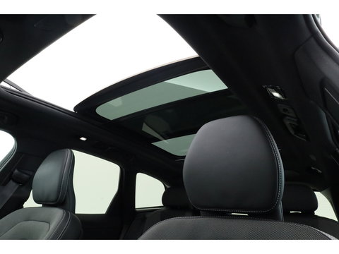Volvo XC60 2.0 T6 Plug-in hybrid AWD Plus Black Edition | Pano | 360 cam | Head up | B&W audio | ACC | Blis | Stoel & Stuur verw. |