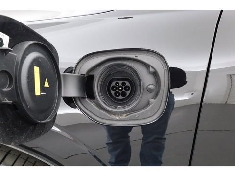 Volvo XC60 2.0 T6 Plug-in hybrid AWD Plus Black Edition | Pano | 360 cam | Head up | B&W audio | ACC | Blis | Stoel & Stuur verw. |