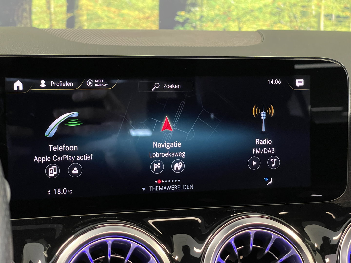 Mercedes-Benz GLA 250 4MATIC AMG Line | Apple Carplay | Sfeerverlichting | Keyless Start | Panoramadak | Stoelverwarming | Navigatie |