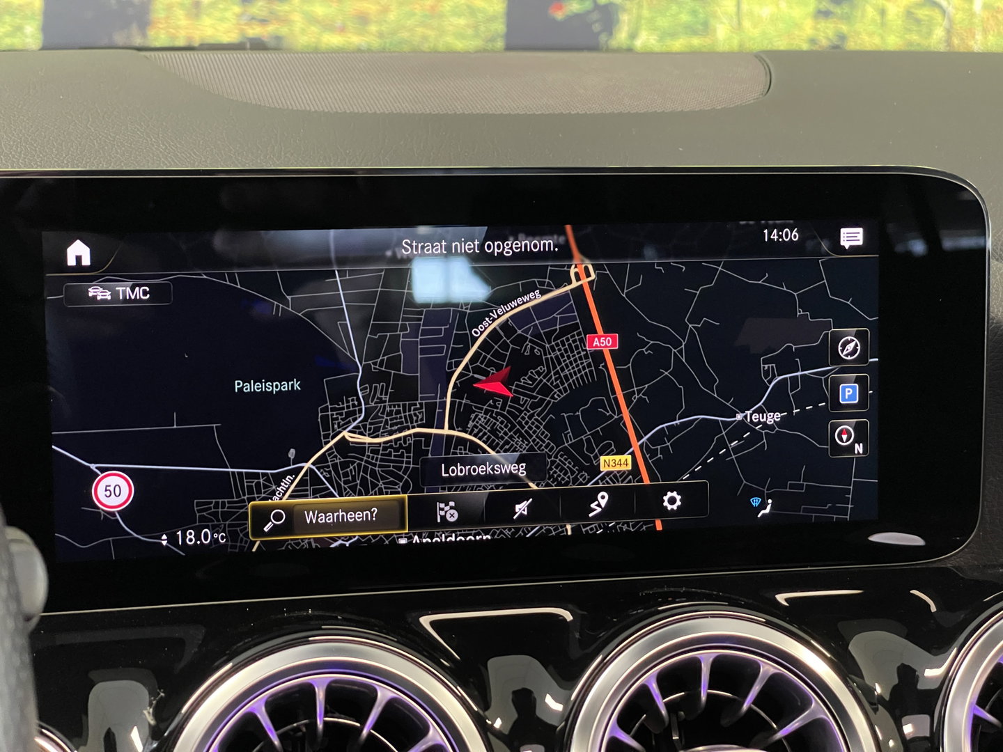 Mercedes-Benz GLA 250 4MATIC AMG Line | Apple Carplay | Sfeerverlichting | Keyless Start | Panoramadak | Stoelverwarming | Navigatie |