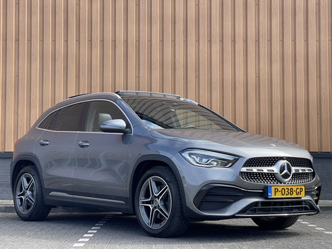 Mercedes-Benz GLA 250 4MATIC AMG Line | Apple Carplay | Sfeerverlichting | Keyless Start | Panoramadak | Stoelverwarming | Navigatie |