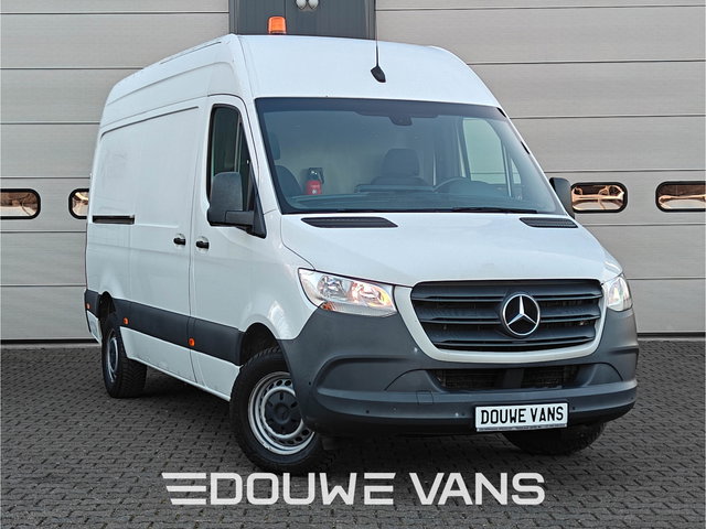 Mercedes-Benz Sprinter - L2 H2 Automaat 317 3500 Trekhaak MBUX NAP BOTT Inrichting Standkachel Omvormer (Nieuwe motor 70km)
