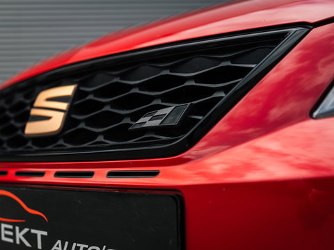 SEAT Leon ST 2.0 TSI CUPRA 300 4DRIVE VIRTUAL BEATS DCC