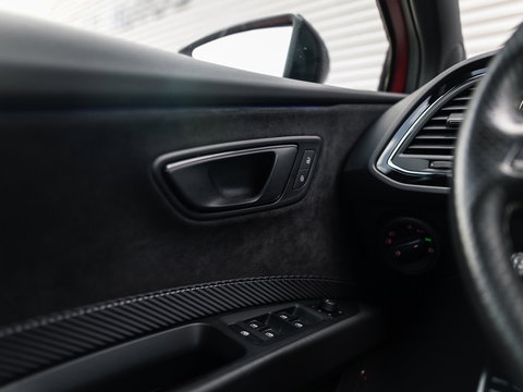 SEAT Leon ST 2.0 TSI CUPRA 300 4DRIVE VIRTUAL BEATS DCC