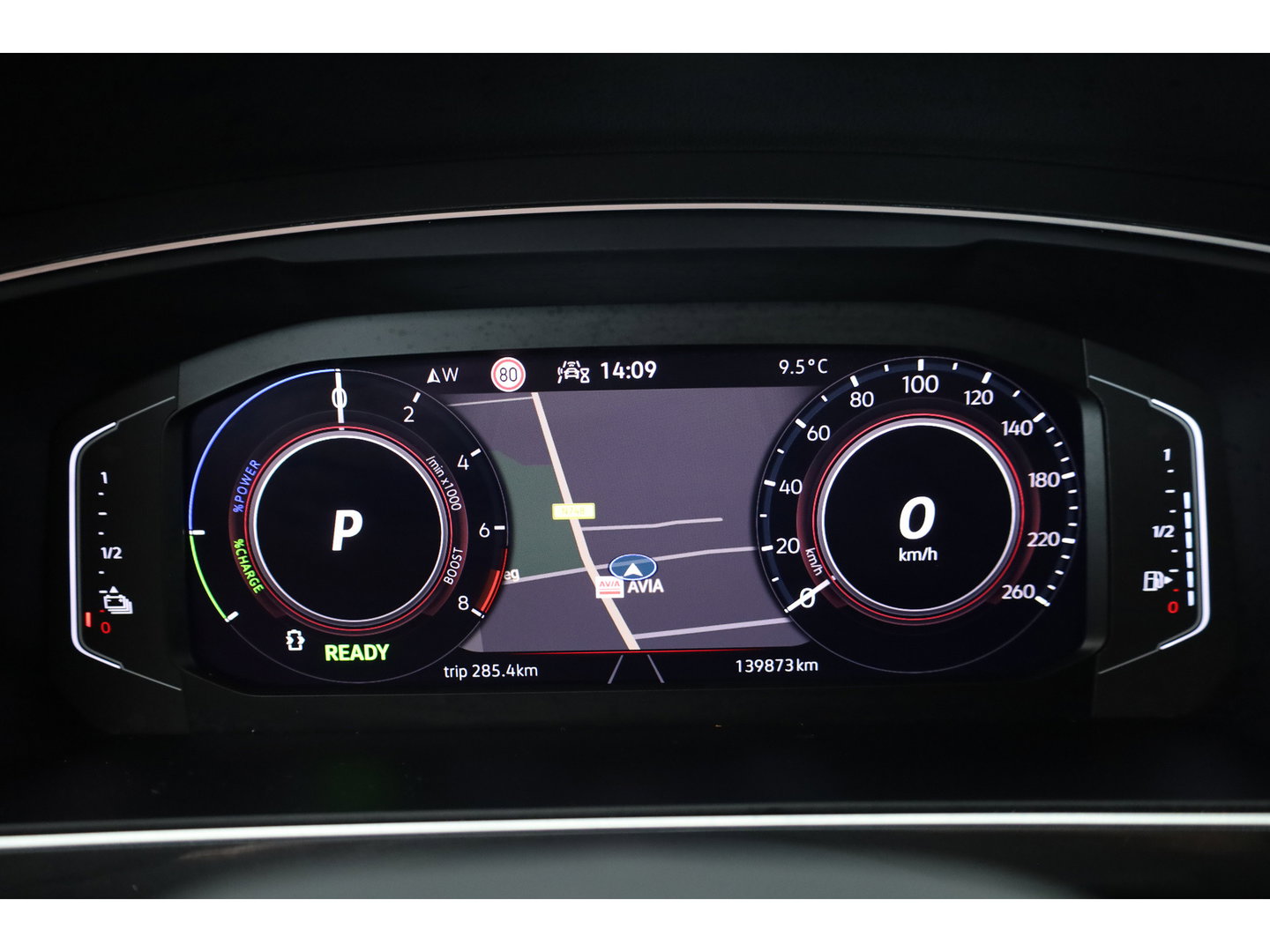 Volkswagen Tiguan 1.4 TSI eHybrid R-Line | Pano | Elek. Trekhaak | Stoel- Stuurverw. | Adapt. Cruise | Camera | Keyless | IQ. Light