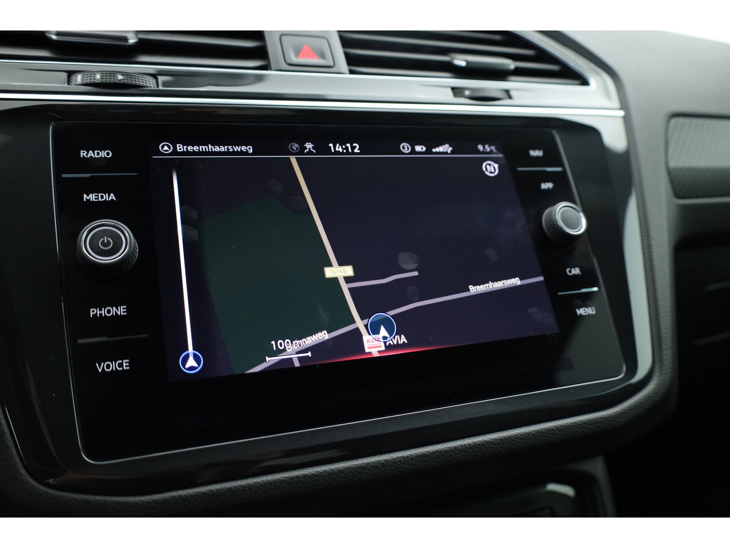 Volkswagen Tiguan 1.4 TSI eHybrid R-Line | Pano | Elek. Trekhaak | Stoel- Stuurverw. | Adapt. Cruise | Camera | Keyless | IQ. Light