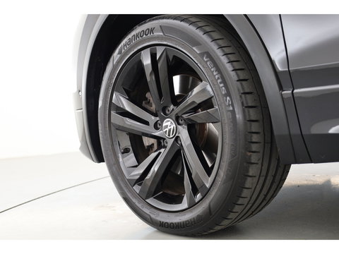 Volkswagen Tiguan 1.4 TSI eHybrid R-Line | Pano | Elek. Trekhaak | Stoel- Stuurverw. | Adapt. Cruise | Camera | Keyless | IQ. Light