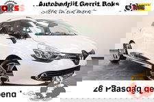 Renault Clio - Estate 0.9 TCe Night&Day Navi Bluetooth Privacy glass Elec Ramen