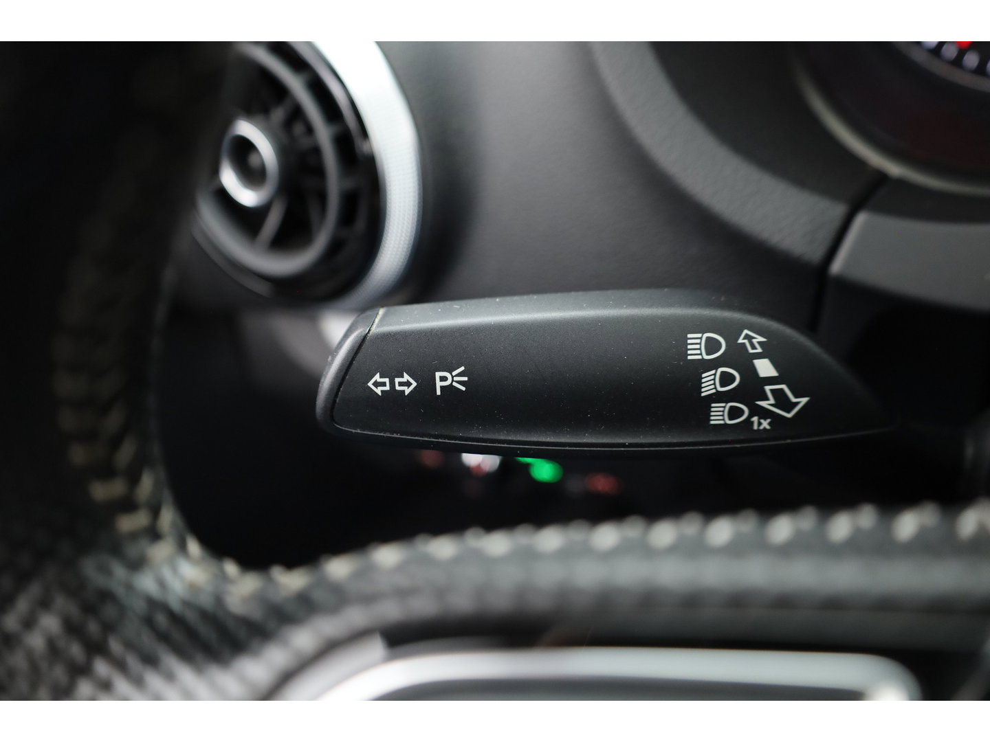 Audi A3 Cabriolet 1.4 TFSI CoD Pro Line S | Leder | All Seasons | Nek-/ Stoelverw. | Camera | Cruise Ctrl. | Navi |