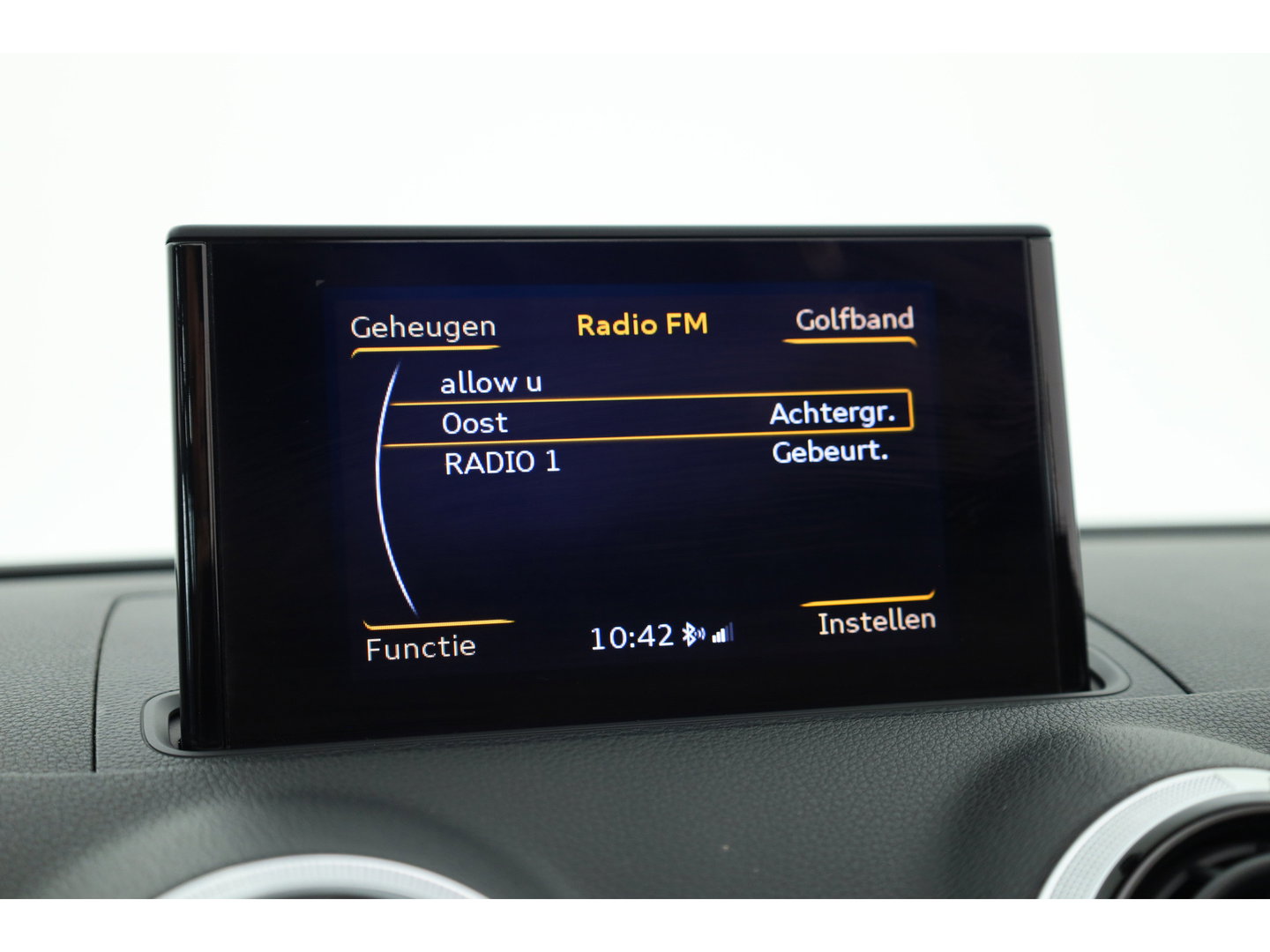 Audi A3 Cabriolet 1.4 TFSI CoD Pro Line S | Leder | All Seasons | Nek-/ Stoelverw. | Camera | Cruise Ctrl. | Navi |