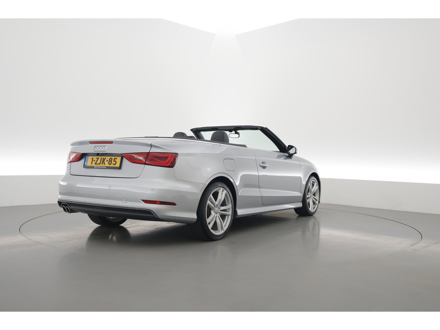 Audi A3 Cabriolet 1.4 TFSI CoD Pro Line S | Leder | All Seasons | Nek-/ Stoelverw. | Camera | Cruise Ctrl. | Navi |