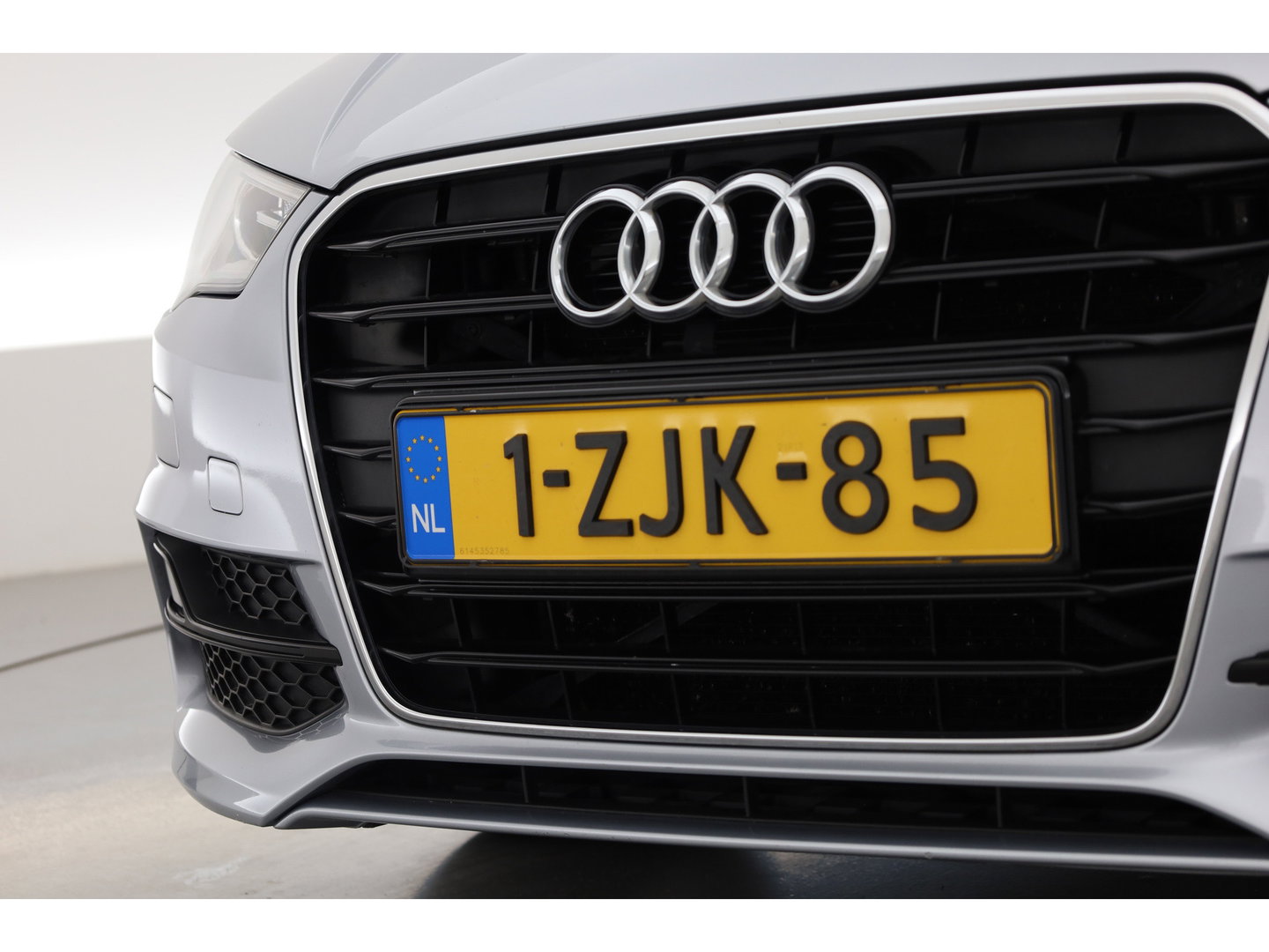 Audi A3 Cabriolet 1.4 TFSI CoD Pro Line S | Leder | All Seasons | Nek-/ Stoelverw. | Camera | Cruise Ctrl. | Navi |