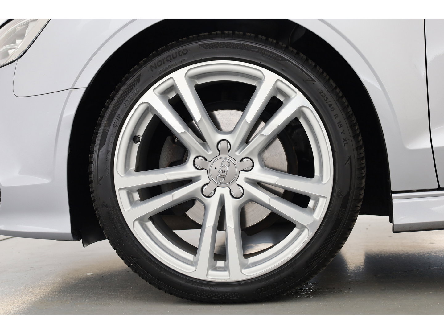 Audi A3 Cabriolet 1.4 TFSI CoD Pro Line S | Leder | All Seasons | Nek-/ Stoelverw. | Camera | Cruise Ctrl. | Navi |