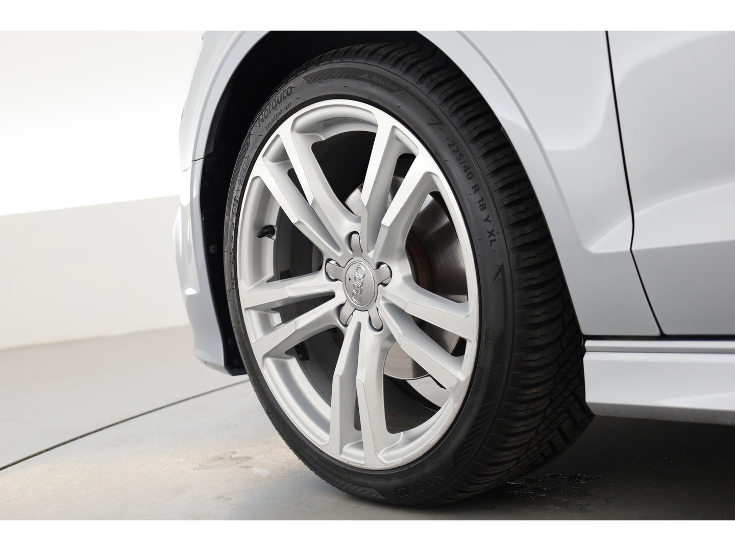 Audi A3 Cabriolet 1.4 TFSI CoD Pro Line S | Leder | All Seasons | Nek-/ Stoelverw. | Camera | Cruise Ctrl. | Navi |