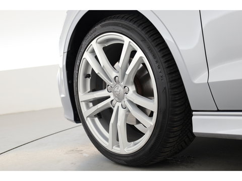 Audi A3 Cabriolet 1.4 TFSI CoD Pro Line S | Leder | All Seasons | Nek-/ Stoelverw. | Camera | Cruise Ctrl. | Navi |