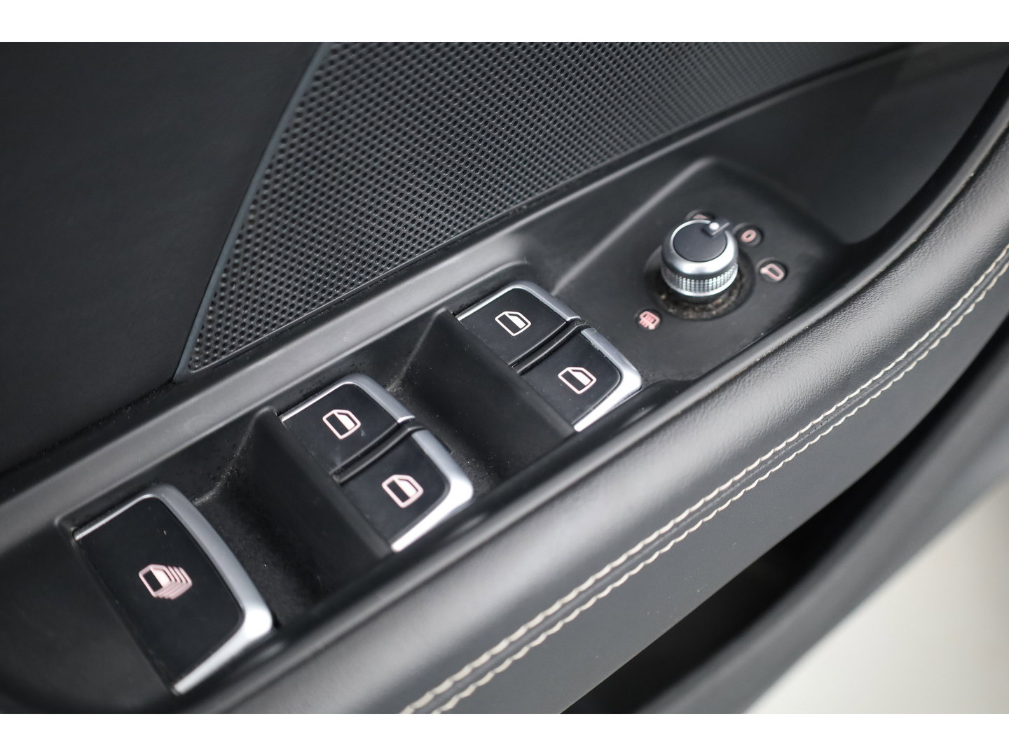 Audi A3 Cabriolet 1.4 TFSI CoD Pro Line S | Leder | All Seasons | Nek-/ Stoelverw. | Camera | Cruise Ctrl. | Navi |