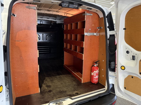Ford Transit Connect 1.5 EcoBlue 100pk L2 Trend HP / vaste prijs rijklaar € 12.950 ex btw / lease vanaf € 218 / euro 6 / bpm vrij / airco / cruise / trekhaak / ingerichte laadruimte