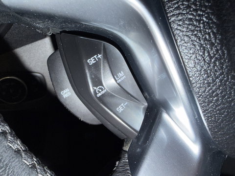 Ford Transit Connect 1.5 EcoBlue 100pk L2 Trend HP / vaste prijs rijklaar € 12.950 ex btw / lease vanaf € 218 / euro 6 / bpm vrij / airco / cruise / trekhaak / ingerichte laadruimte