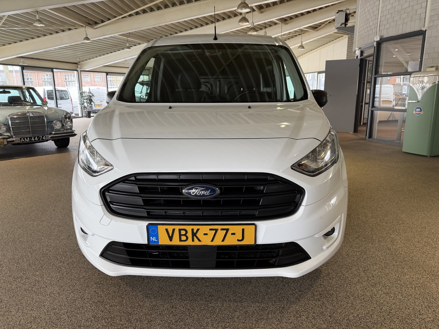 Ford Transit Connect 1.5 EcoBlue 100pk L2 Trend HP / vaste prijs rijklaar € 12.950 ex btw / lease vanaf € 218 / euro 6 / bpm vrij / airco / cruise / trekhaak / ingerichte laadruimte