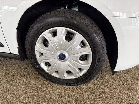 Ford Transit Connect 1.5 EcoBlue 100pk L2 Trend HP / vaste prijs rijklaar € 12.950 ex btw / lease vanaf € 218 / euro 6 / bpm vrij / airco / cruise / trekhaak / ingerichte laadruimte
