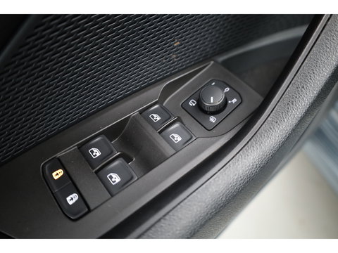 Škoda Octavia Combi 1.4 TSI iV PHEV Business Edition Plus | SOH 91% | Pano | HUD | Stoel- Stuurverw. | Memory Seats | Camera | Adapt. Cruise