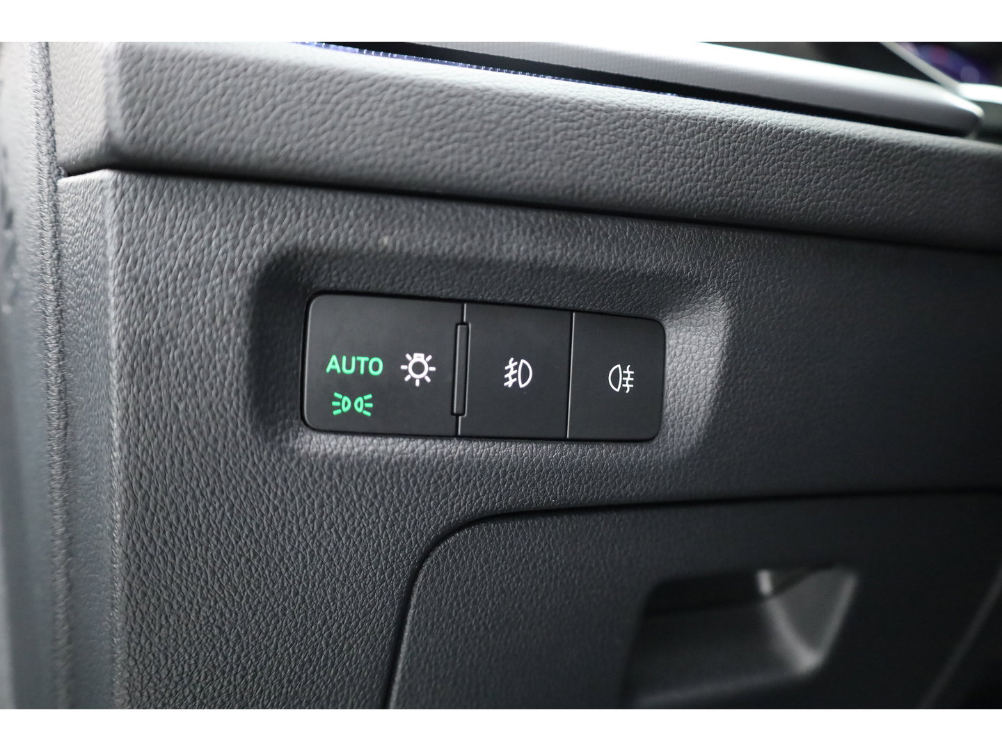 Škoda Octavia Combi 1.4 TSI iV PHEV Business Edition Plus | SOH 91% | Pano | HUD | Stoel- Stuurverw. | Memory Seats | Camera | Adapt. Cruise