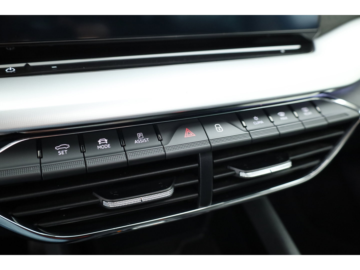 Škoda Octavia Combi 1.4 TSI iV PHEV Business Edition Plus | SOH 91% | Pano | HUD | Stoel- Stuurverw. | Memory Seats | Camera | Adapt. Cruise