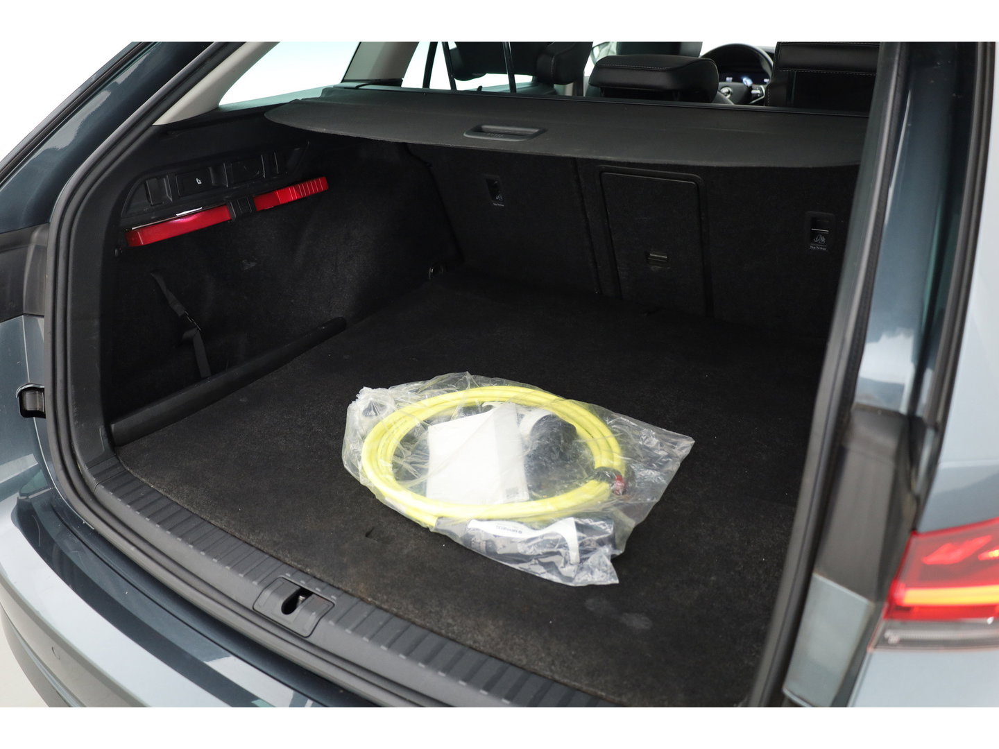 Škoda Octavia Combi 1.4 TSI iV PHEV Business Edition Plus | SOH 91% | Pano | HUD | Stoel- Stuurverw. | Memory Seats | Camera | Adapt. Cruise