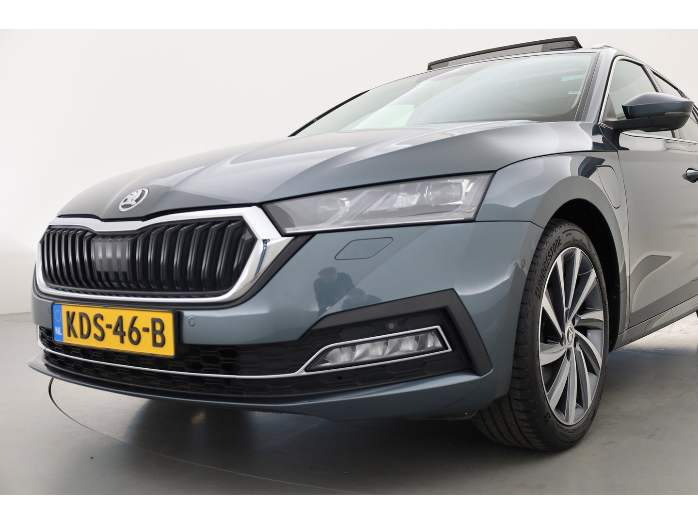 Škoda Octavia Combi 1.4 TSI iV PHEV Business Edition Plus | SOH 91% | Pano | HUD | Stoel- Stuurverw. | Memory Seats | Camera | Adapt. Cruise