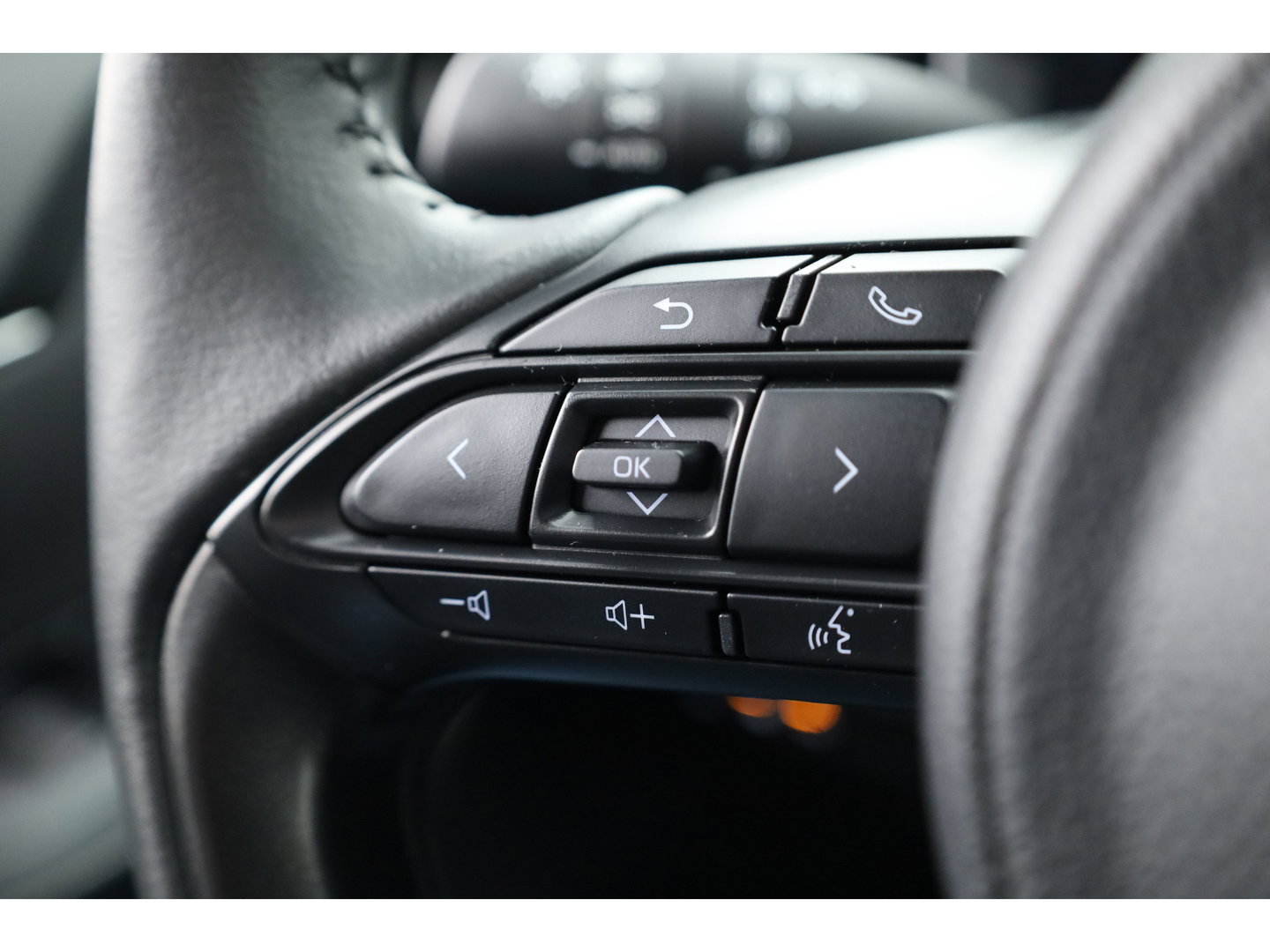 Toyota Yaris Cross 1.5 Hybrid 130 Teamplayer | Winter pack | Safety Pack | Navi | Apple CarPlay | Camera | Adapt. Cruise