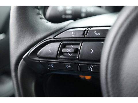 Toyota Yaris Cross 1.5 Hybrid 130 Teamplayer | Winter pack | Safety Pack | Navi | Apple CarPlay | Camera | Adapt. Cruise