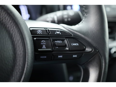 Toyota Yaris Cross 1.5 Hybrid 130 Teamplayer | Winter pack | Safety Pack | Navi | Apple CarPlay | Camera | Adapt. Cruise