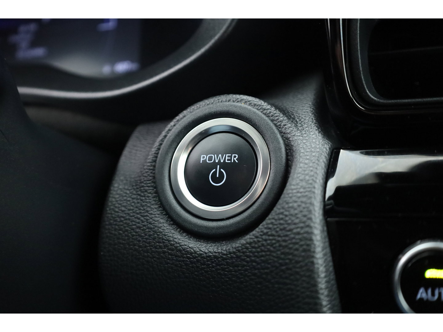 Toyota Yaris Cross 1.5 Hybrid 130 Teamplayer | Winter pack | Safety Pack | Navi | Apple CarPlay | Camera | Adapt. Cruise