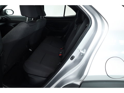 Toyota Yaris Cross 1.5 Hybrid 130 Teamplayer | Winter pack | Safety Pack | Navi | Apple CarPlay | Camera | Adapt. Cruise