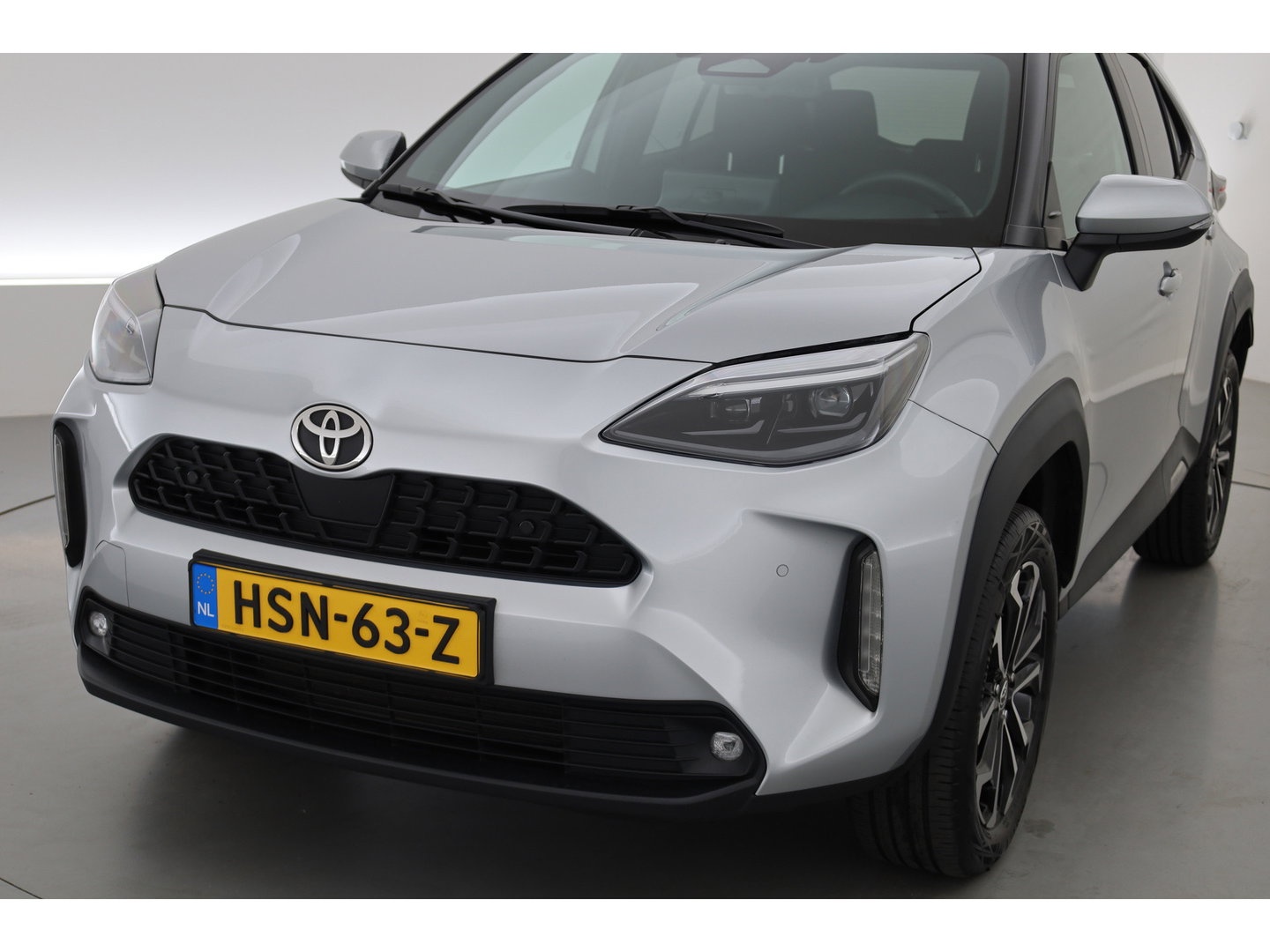 Toyota Yaris Cross 1.5 Hybrid 130 Teamplayer | Winter pack | Safety Pack | Navi | Apple CarPlay | Camera | Adapt. Cruise