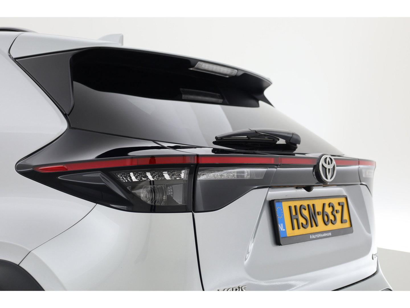 Toyota Yaris Cross 1.5 Hybrid 130 Teamplayer | Winter pack | Safety Pack | Navi | Apple CarPlay | Camera | Adapt. Cruise