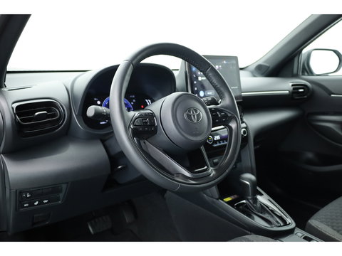 Toyota Yaris Cross 1.5 Hybrid 130 Teamplayer | Winter pack | Safety Pack | Navi | Apple CarPlay | Camera | Adapt. Cruise