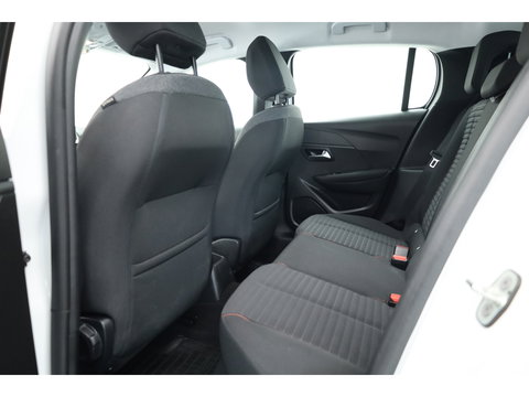 Peugeot 208 1.2 PureTech Allure Pack | Cruise Control | Apple CarPlay & Android Auto | DAB | All Season | PDC + A | Navi