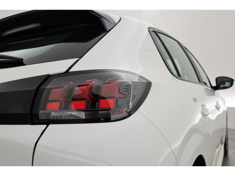 Peugeot 208 1.2 PureTech Allure Pack | Cruise Control | Apple CarPlay & Android Auto | DAB | All Season | PDC + A | Navi