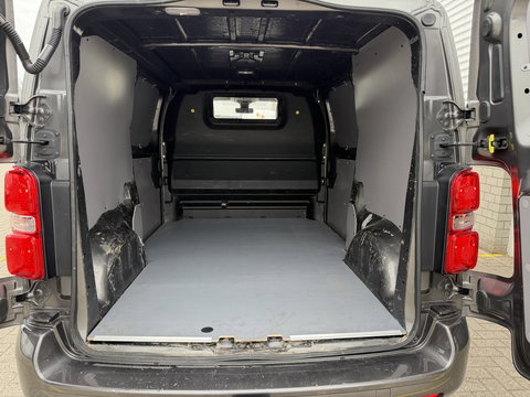 Citroën Jumpy 2.0 BlueHDI automaat 120pk M Driver L2H1 / euro 6 / bpm vrij / camera / vaste prijs rijklaar € 14.950 ex btw / airco / cruise / navi / imperial / trekhaak