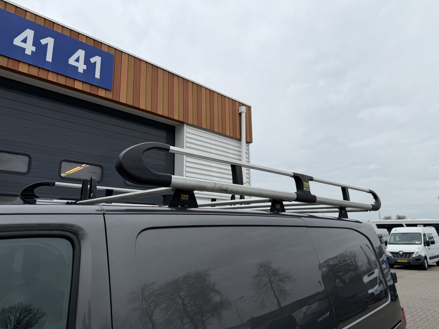 Citroën Jumpy 2.0 BlueHDI automaat 120pk M Driver L2H1 / euro 6 / bpm vrij / camera / vaste prijs rijklaar € 14.950 ex btw / airco / cruise / navi / imperial / trekhaak