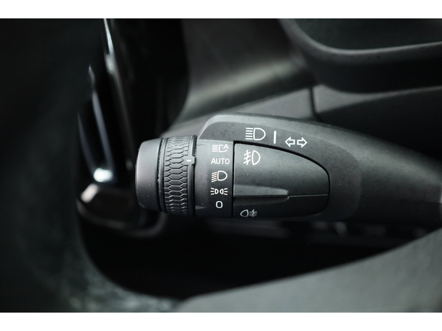 Volvo XC40 1.5 T5 Recharge Inscription | SOH 90,3% | Pilot Assist | Harman Kardon | Pano | Stoel-Stuurverw. | Dodehoek | Camera | PDC V+A